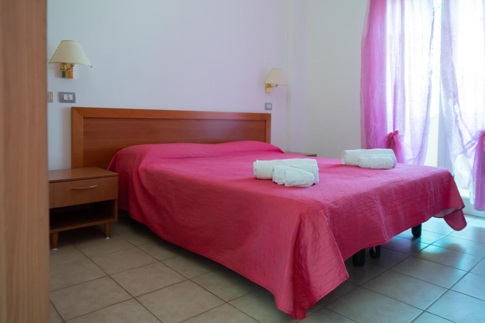 Hotel Palme Gemelle Vieste Buitenkant foto