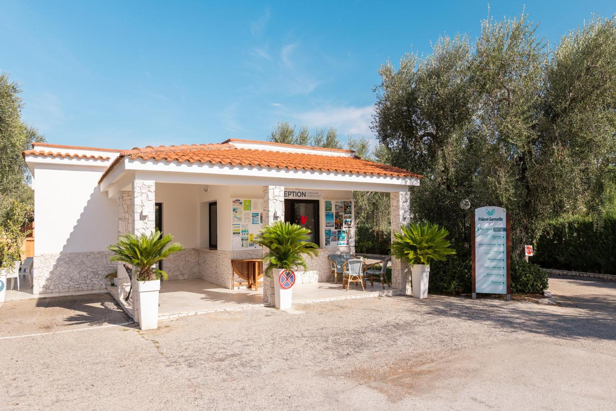 Hotel Palme Gemelle Vieste Buitenkant foto