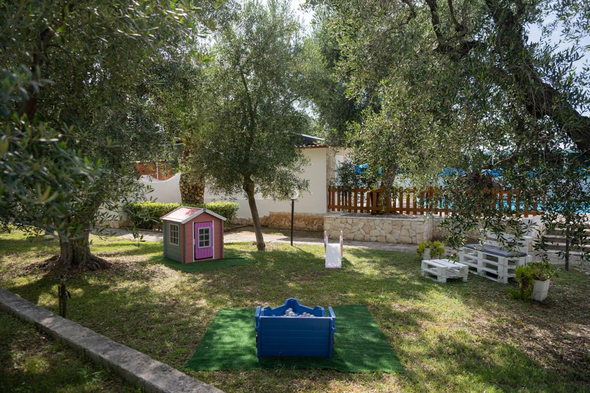 Hotel Palme Gemelle Vieste Buitenkant foto
