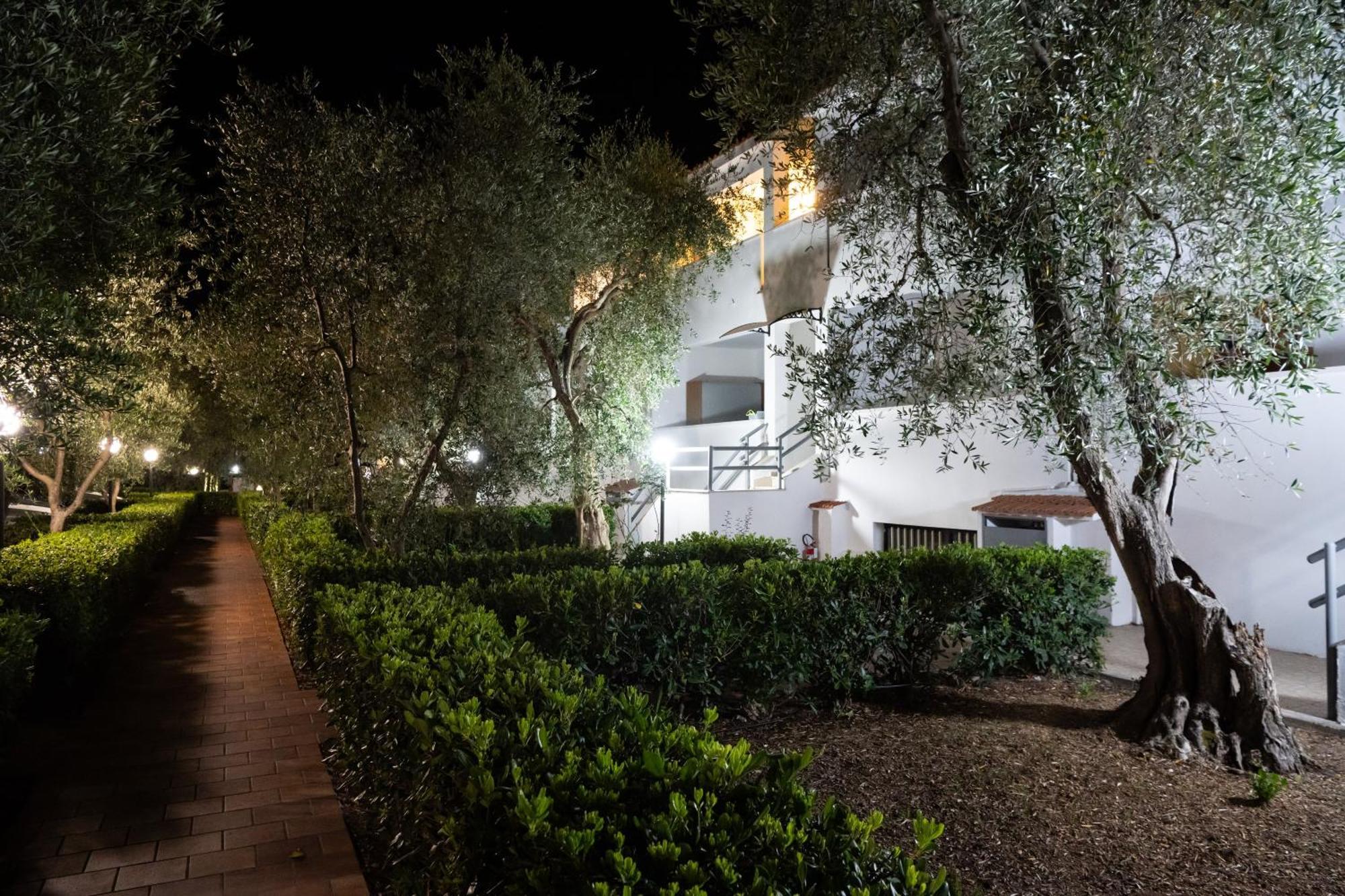 Hotel Palme Gemelle Vieste Buitenkant foto