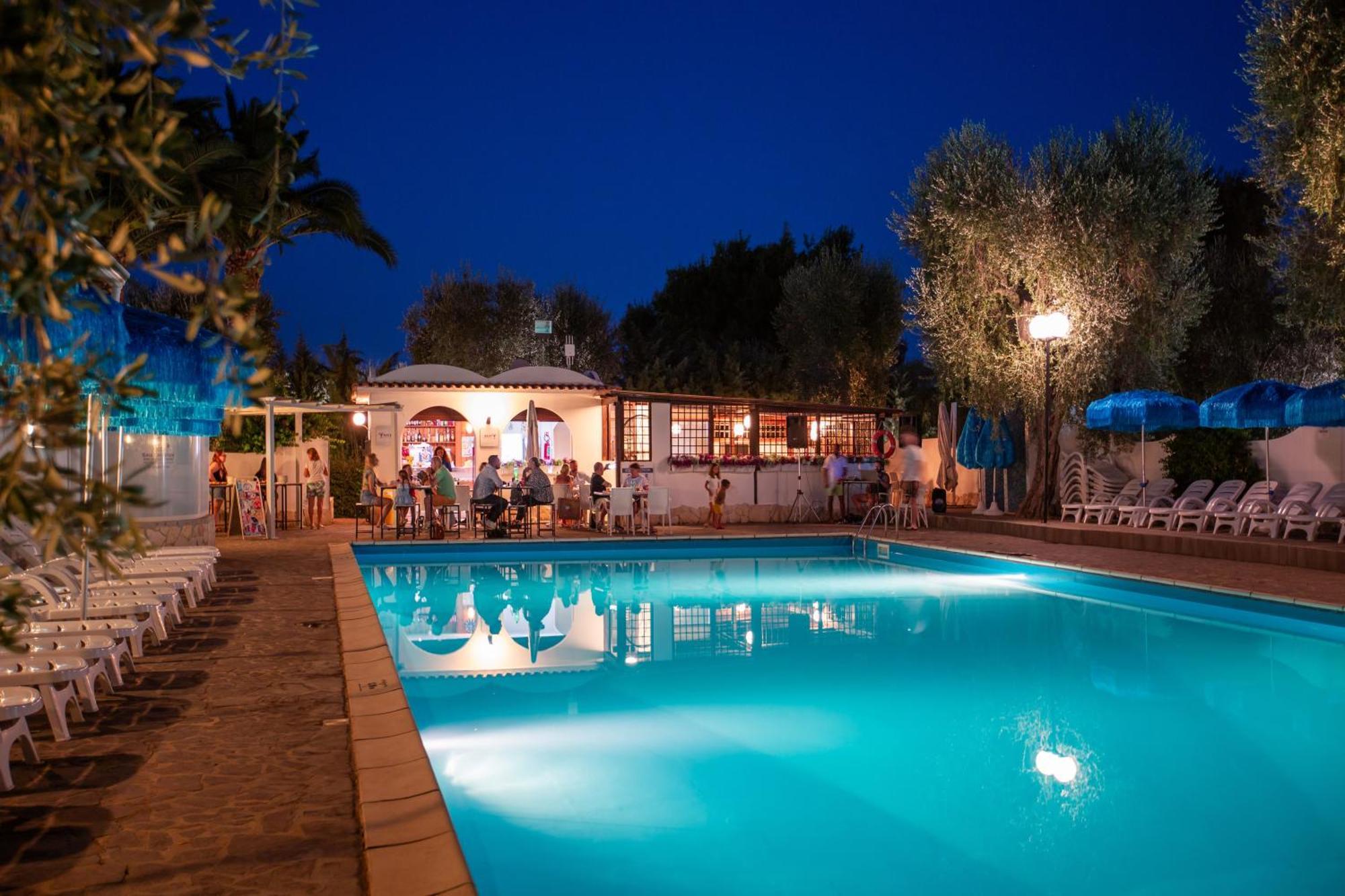 Hotel Palme Gemelle Vieste Buitenkant foto